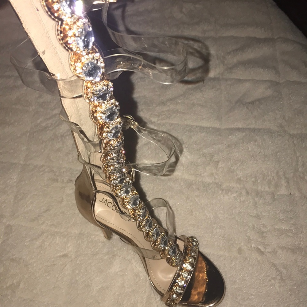 Size 6.5 - Picture 2 of 2
